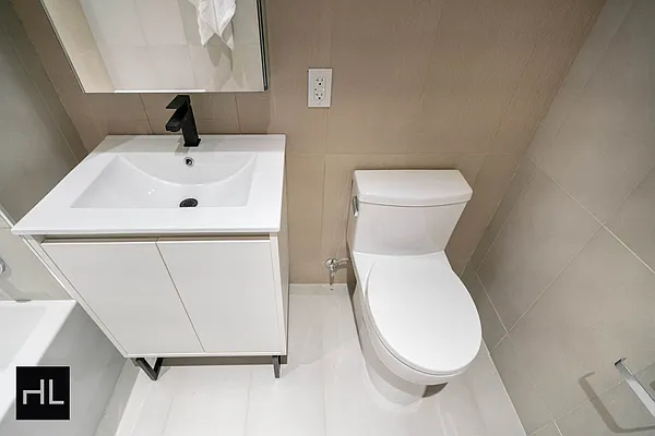 Rented by Highline Residential | media 10