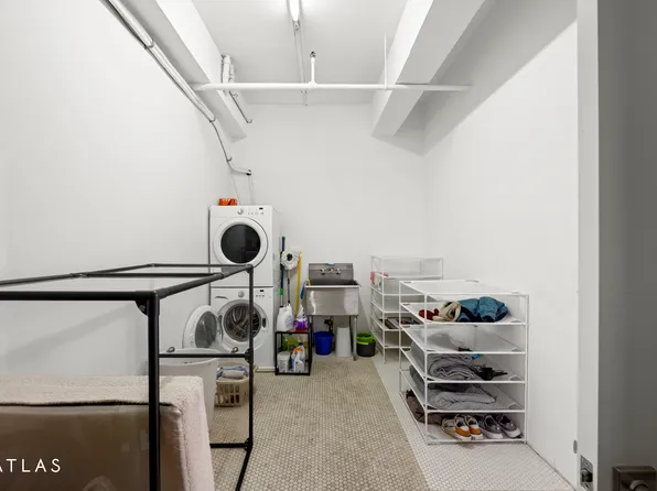 360 West 36th Street image 14 of 19