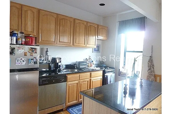 Rented by City Connections Realty | media 20