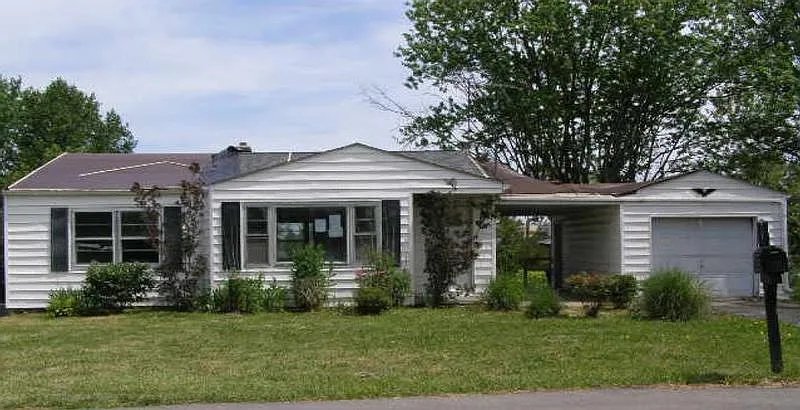 44 Apple Dr photo 1