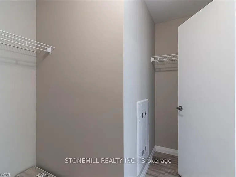 104 Garment St #1706 — Photo 8