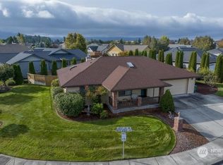 1070 Lindsay Ln, Sequim, WA 98382