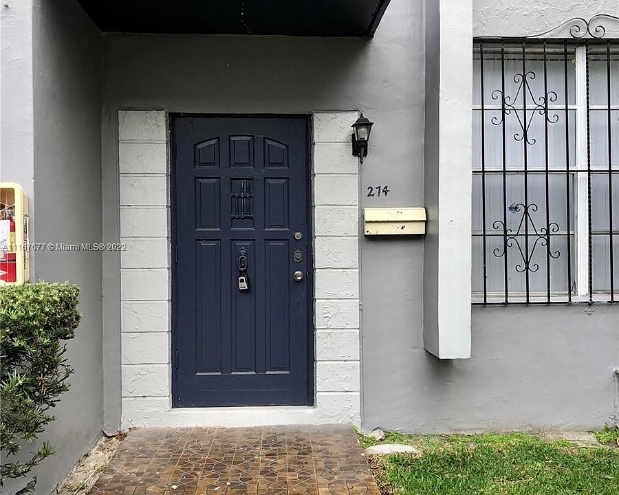 1st image of 274 NE 142nd St #14-C