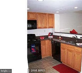 414 Water St #1404 — Photo 3