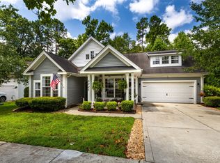 6725 Colonial Garden Dr, Huntersville, NC 28078