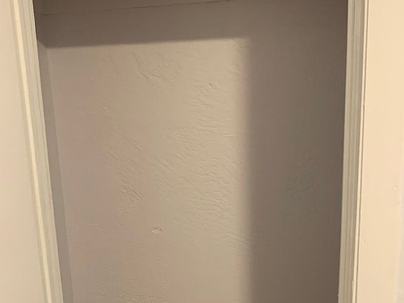 4th image of 3904 Leila Ave