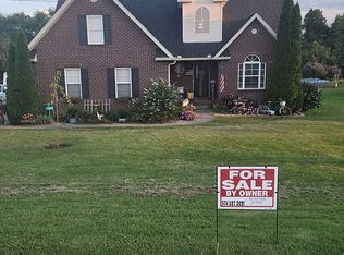 212 Sunny Side Dr, Chapel Hill, TN 37034