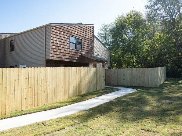 263 W Ecology Dr, Farmington, AR 72730