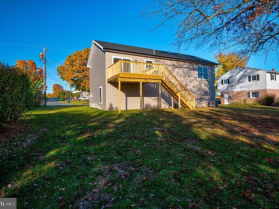 3rd image of 4142 Wilhelm Dr