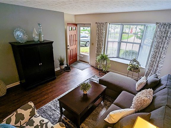 5th image of 2781 Tinkers Ln #11E