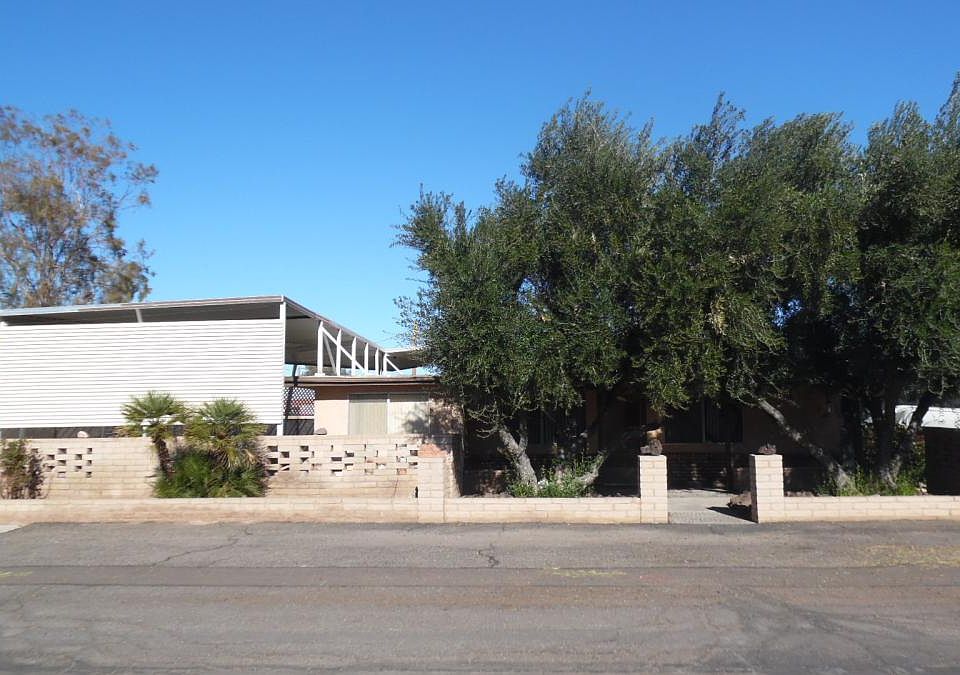 1st image of 2423 Castle Rock Cir