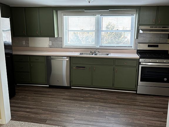 5th image of 721 Milton Tpk #1