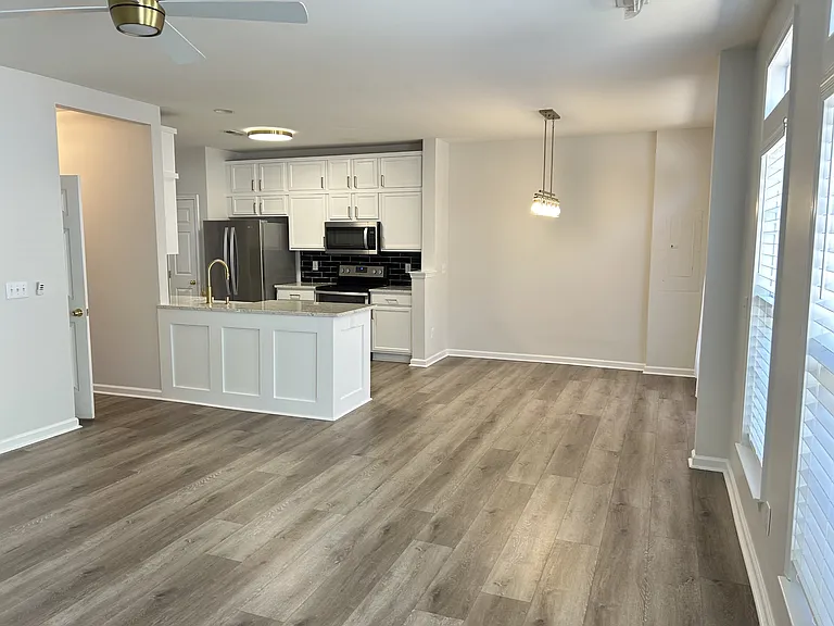 263 Hadley Commons Dr #1 — Photo 6