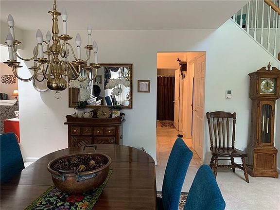 5th image of 1117 Lake Heights Way