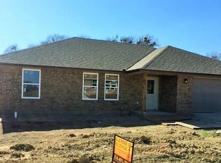 207 Hilltop Cir, Blue Ridge, TX 75424
