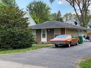 909 Hillwood Cir, Round Lake Beach, IL 60073
