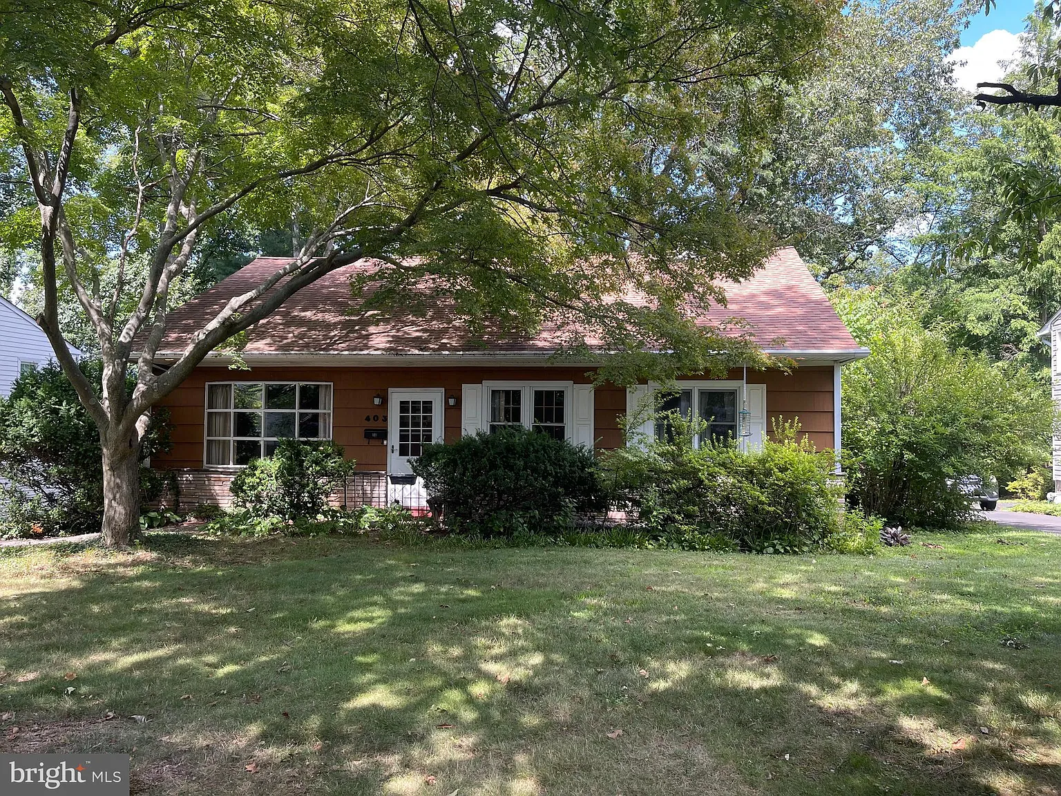 403 Overlook Ave photo 1
