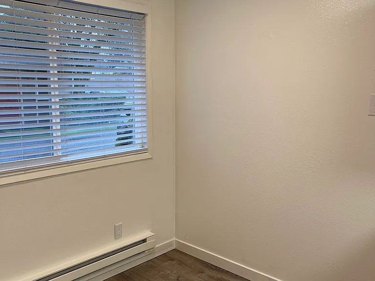 Country Estates Apartments — Photo 8