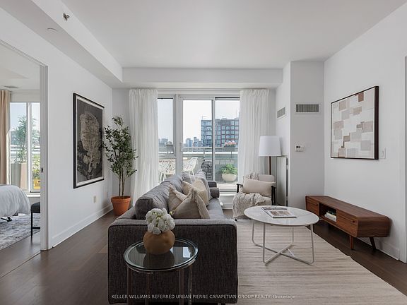 3rd image of 156 Portland St #610
