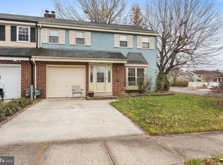 112 Eton Ln, Mount Laurel, NJ 08054