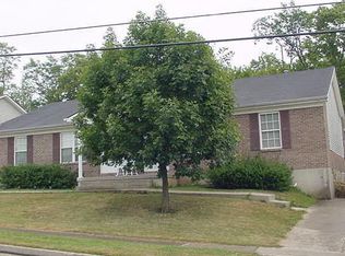 522 Bell Place Dr, Nicholasville, KY 40356