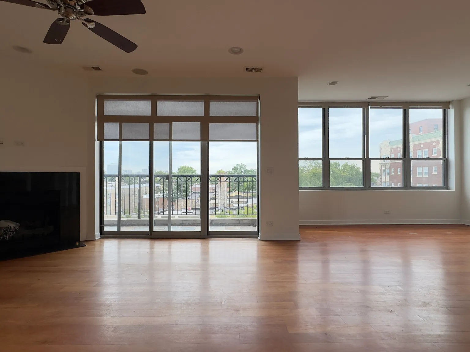3 bed, 2000 sqft, $3,595 — Photo 3