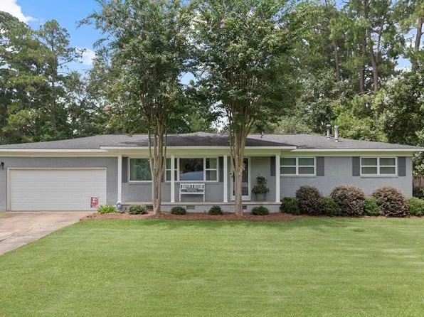 1300 Tacoma St, Dothan, AL 36303