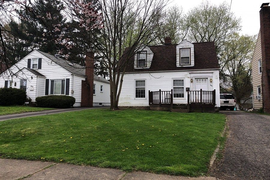 1st image of 145 Clifton Dr