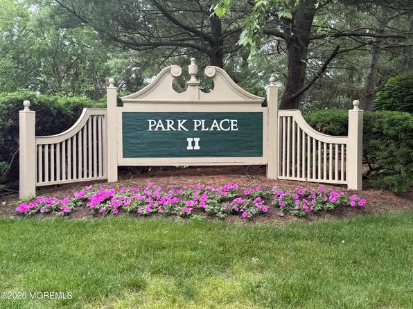 4 Richmond Court, Tinton Falls, NJ 07712