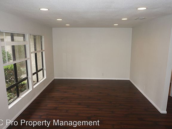 3rd image of 3029 N Cottonwood St Unit 14