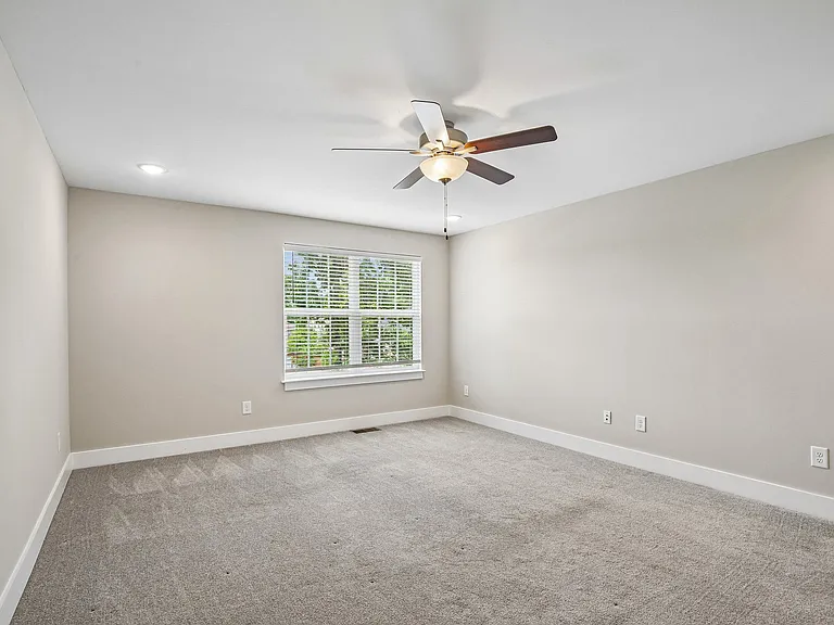 South Maple Townhomes — Photo 10