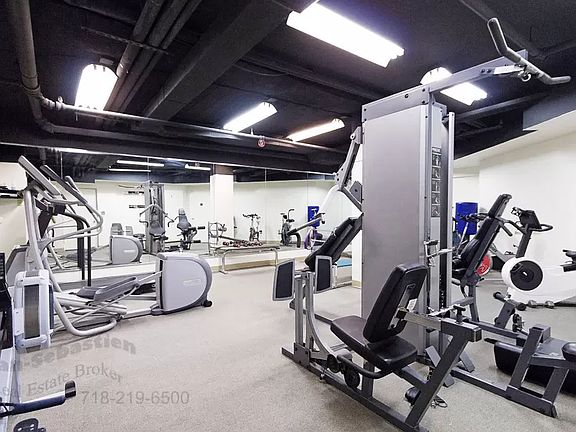 3rd image of 173 Smith St #2I