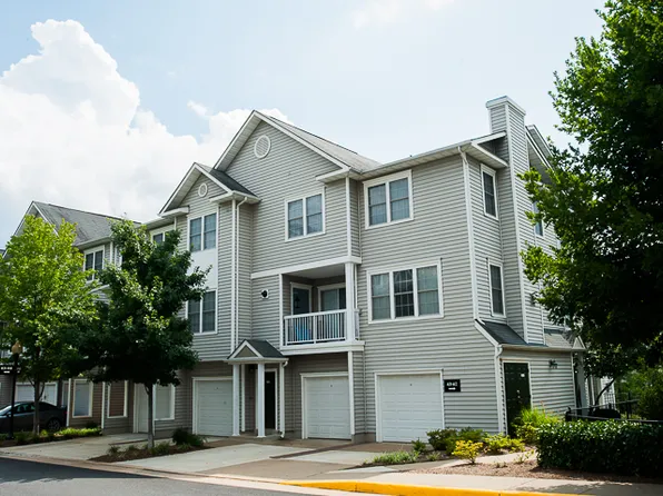 4640 Superior Sq, Fairfax, VA 22033