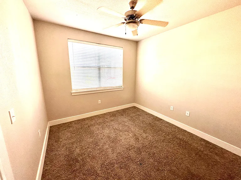 6011 Grissom Rd #5-2 — Photo 15