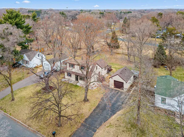 2051 107th Ave NW, Coon Rapids, MN 55433