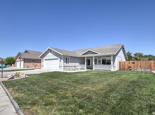 384 Colorado Ln, Fallon, NV 89406