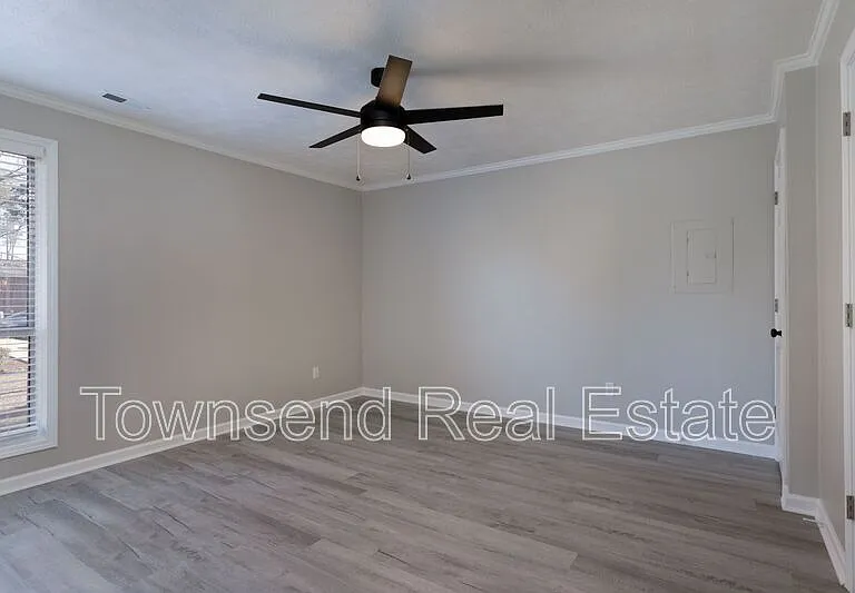 5845F Century Oaks Dr — Photo 9