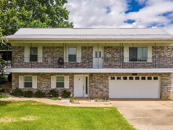 3rd image of 5 Payne Ln