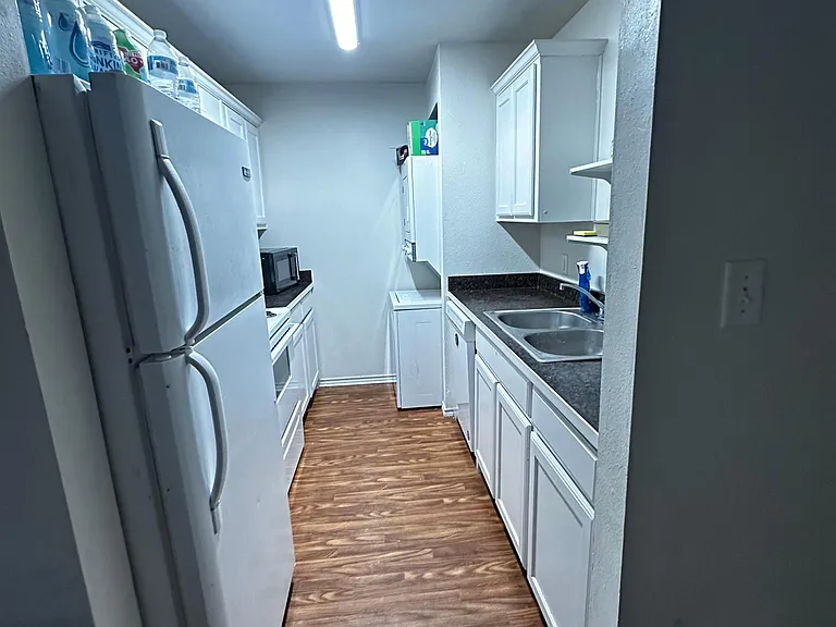 852 W Vanderbilt St #1102 — Photo 5