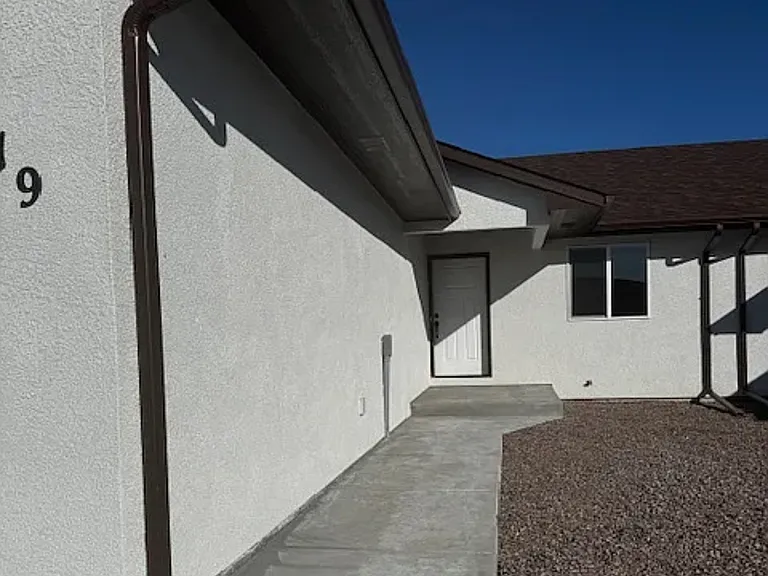 719 S Bellflower Dr — Photo 10