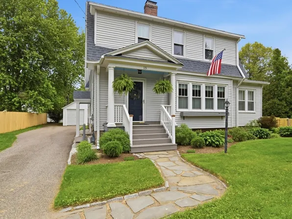 15 Ripley St, Wilbraham, MA 01095