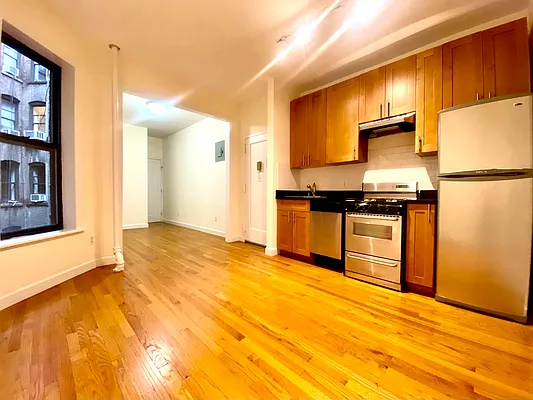 Rented by City & Suburban | media 11