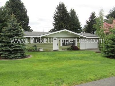 3810 Pineneedle Dr, Bremerton, WA, 98310