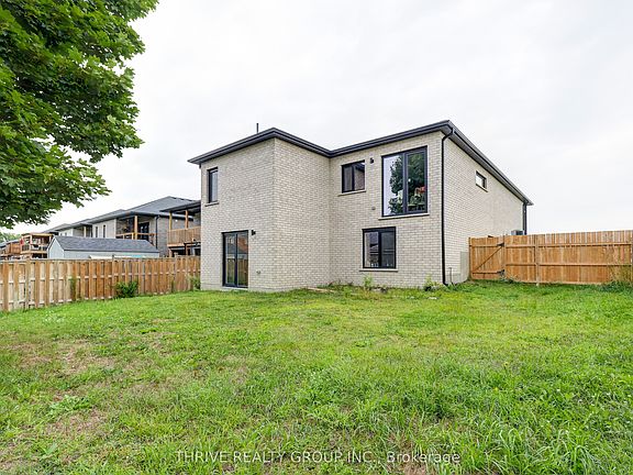 5th image of 42 Alexander Cir