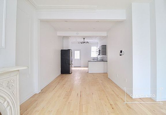 3rd image of 73 Newell St APT 1