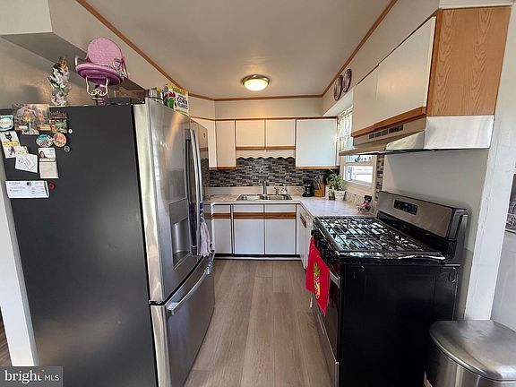 5th image of 109 Tollgate Rd