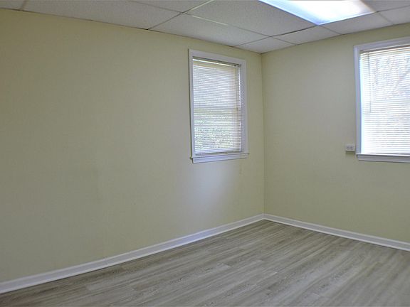 4th image of 411 W Main St APT D