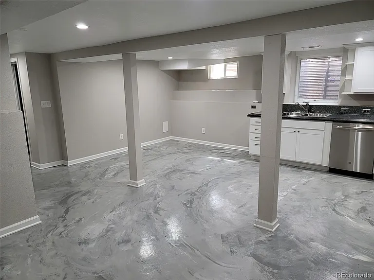 2834 Curtis St #3 — Photo 7