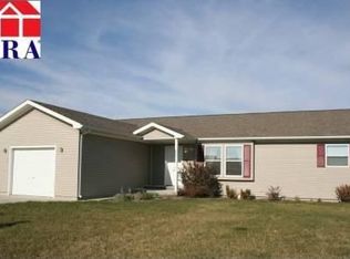 305 Brooklawn Dr, Manhattan, KS 66502