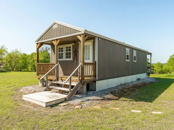 412 S Broadway St, Meridian, TX 76665